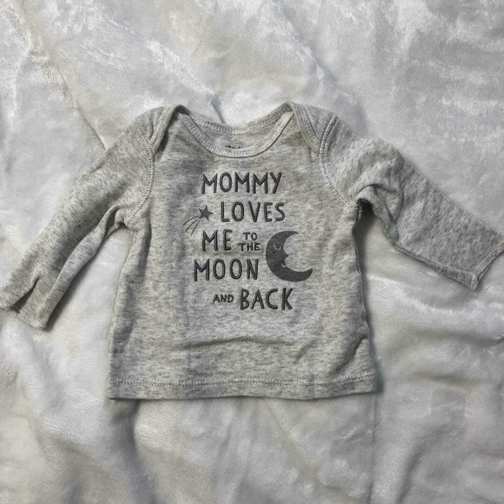 Brand new carters shirt